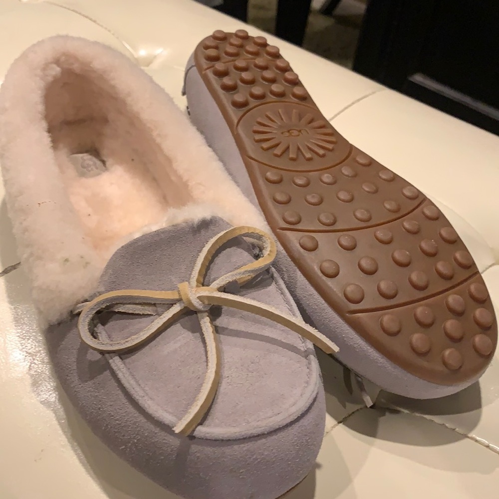 UGG